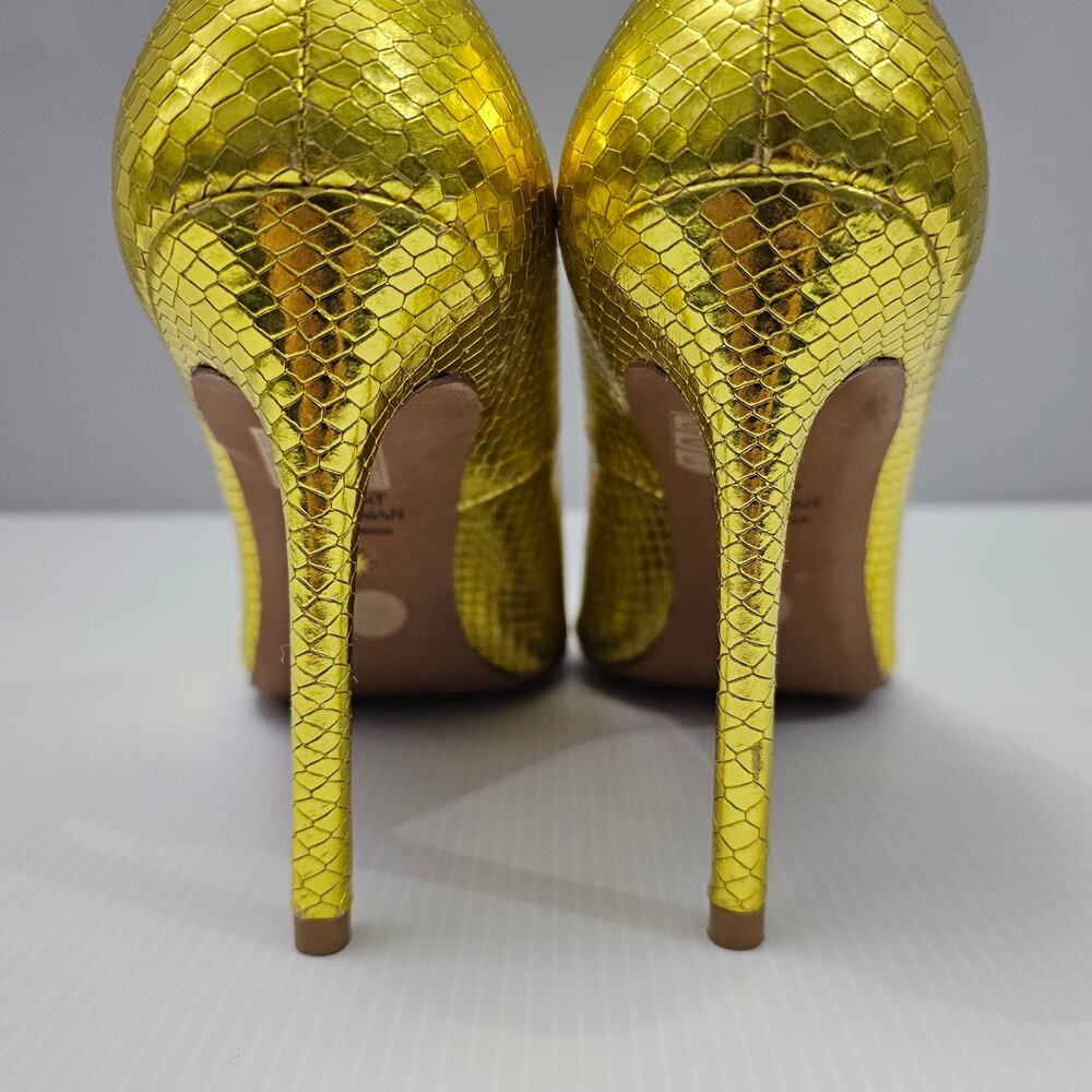 Stuart Weitzman Metallic Yellow Snakeskin Pointed-Toe Pumps - Picture 9 of 16